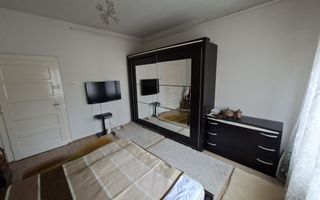 BRASADAS vinde apartament cu 3 camere la etaj in casă - Poză 1