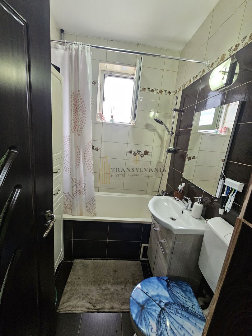 Vând apartament 2 camere decomandat - Poză 5