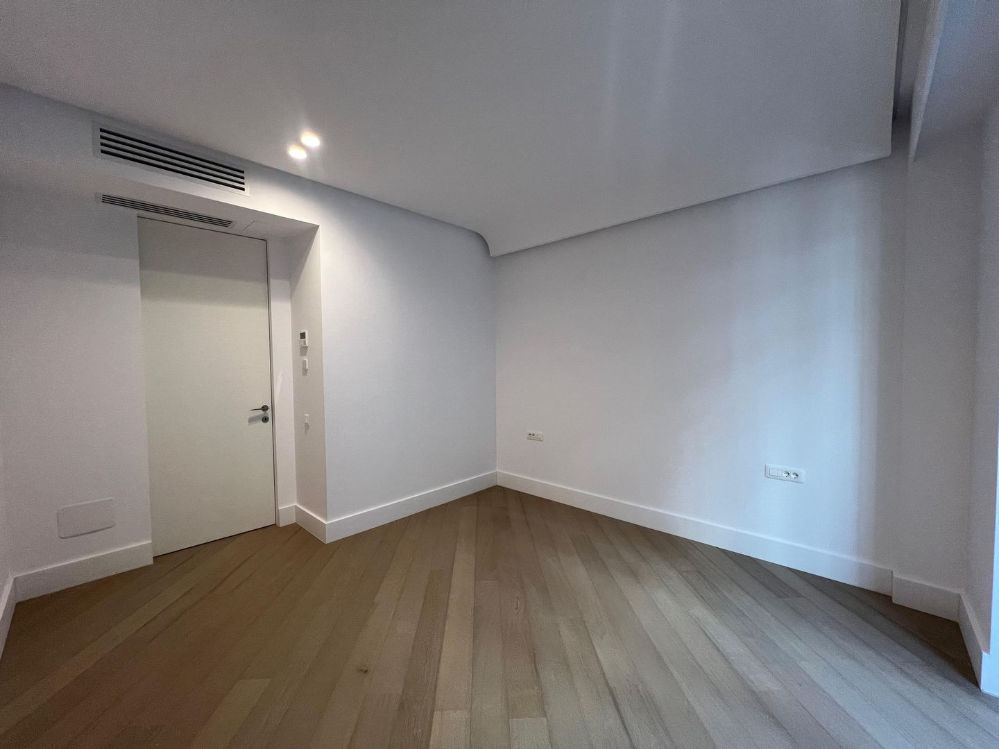3 CAMERE LUX| 90 mp -Cortina 126| EROU IANCU NICOLAE - Poză 11
