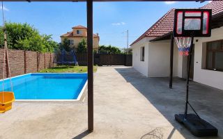 Casă individuală pe parter cu piscină | 4 cam | 432 mp teren | Plopi - Poză 1