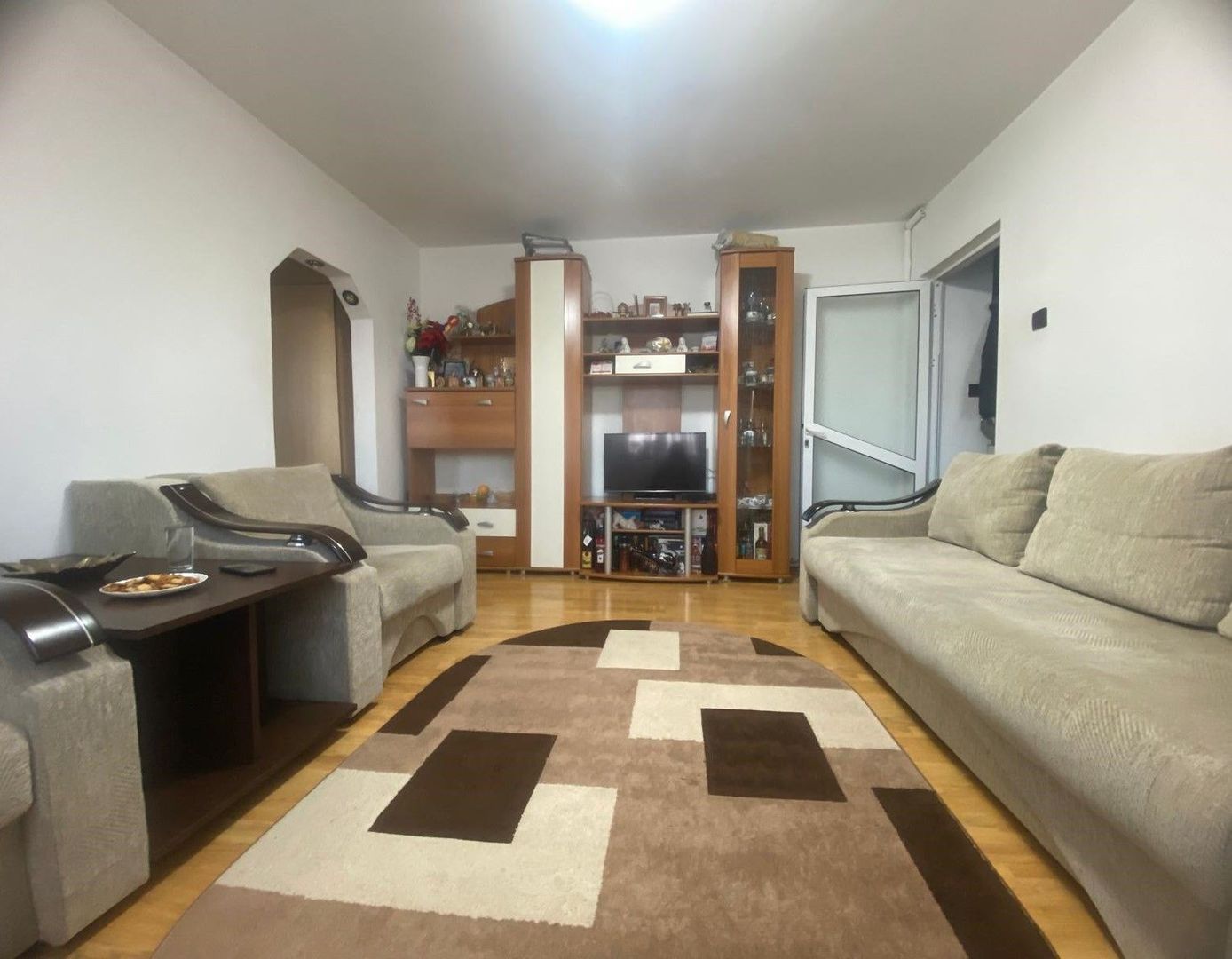 Ideal pt investitie! Vanzare apartament cu 2 camere in Targoviste-M6 - Poză 2