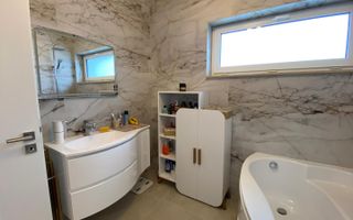 Casa tip duplex | 4 camere | 3 bai | mobilata | zona Brana -Selimbar - Poză 19