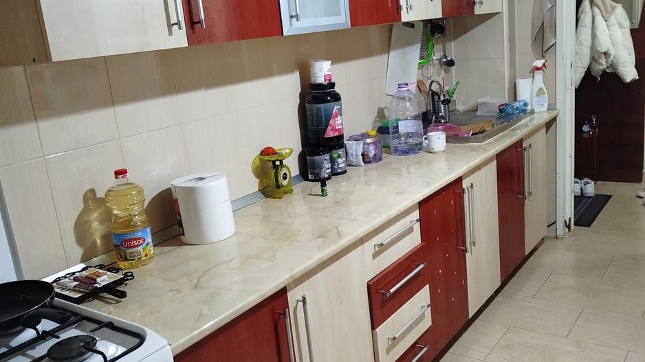 Apartament 3 camere de vânzare – Piața Centrală, etaj 3 - Poză 2