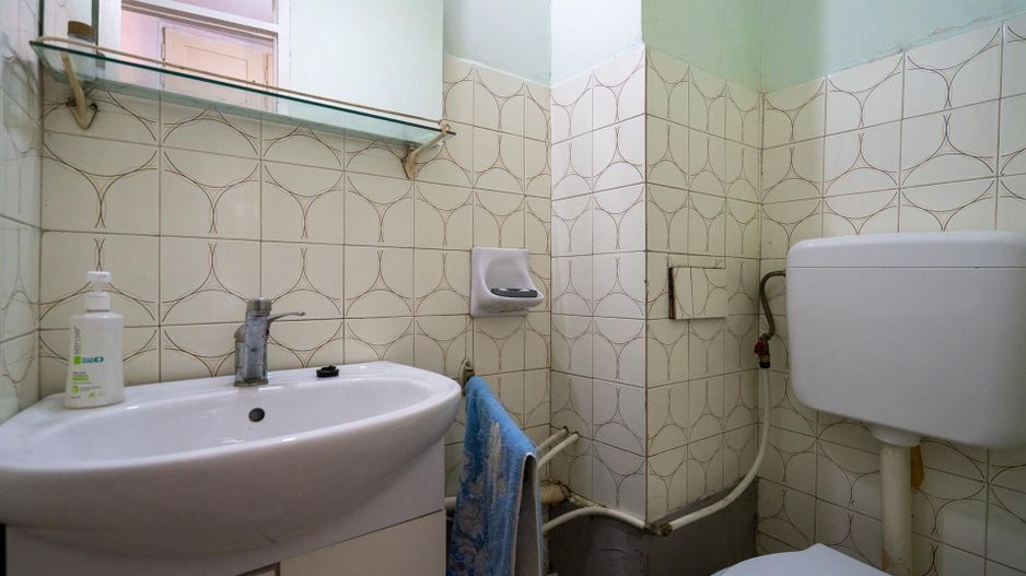 APARTAMENT CU 3 CAMERE DECOMANDAT ZONA ROGERIUS - Poză 8