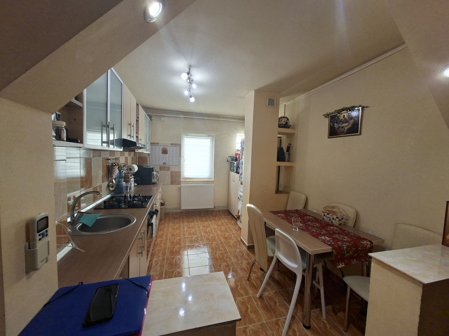 Apartament cu 3 camere - Zona Lipovei, Timișoara - Poză 1