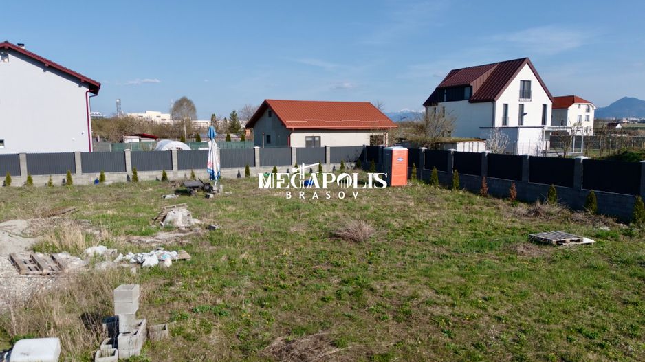 Teren intavilan | Autorizație de construcție + Avize | P + 2E + M - Poză 12