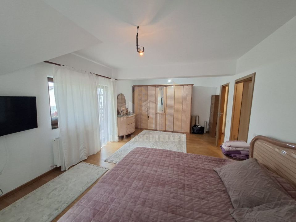 Casa individuala Tractoru zona Socec Brasov - Poză 25