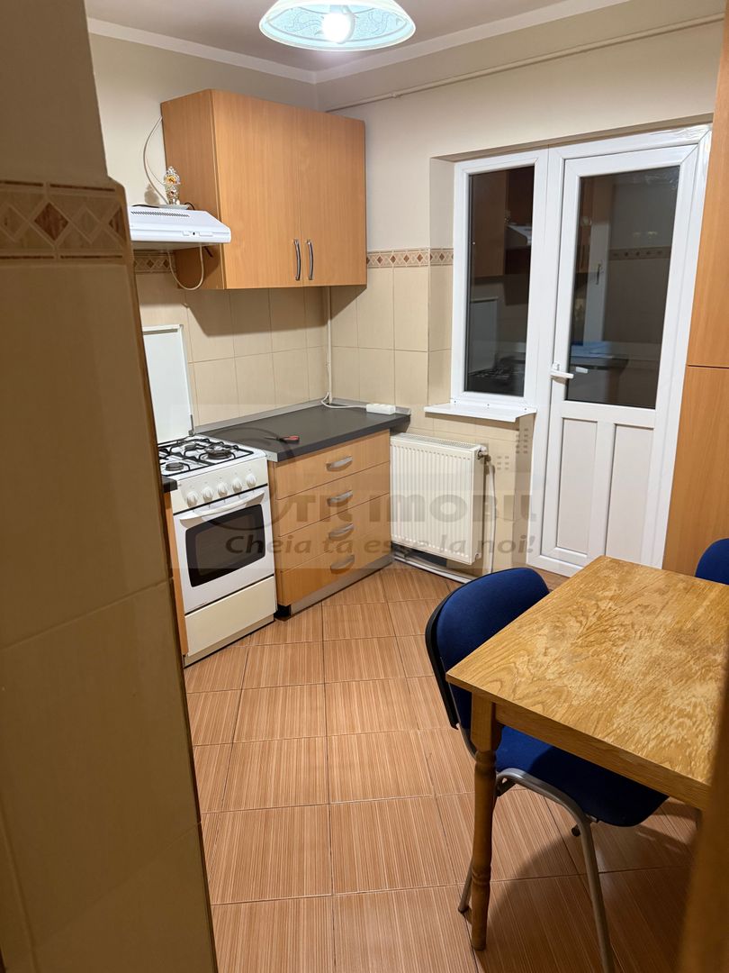 Apartament 3 camere decomandat de închiriat – Păcurari - Poză 6