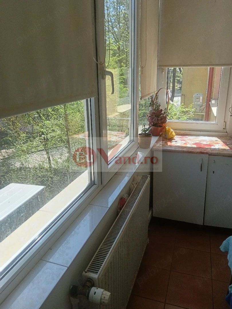 De inchiriat aparatament cu 2 camere, ultracentral , 400 euro - Poză 8