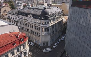 Cladire de birouri in P-ta Unirii, de la 370 mp. (max. 1.500 mp.) - Poză 1