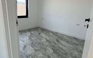 Spațiu comercial/de birouri Otopeni - Poză 4