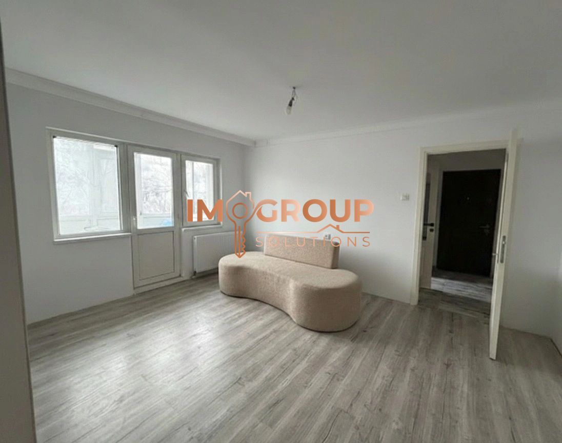 Apartament cu 2 camere -etaj intermediar - renovat complet - Poză 1