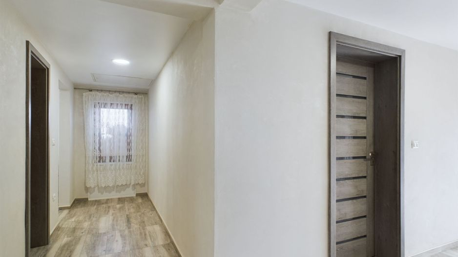 Casă Individuală Cărpiniș - Poză 15