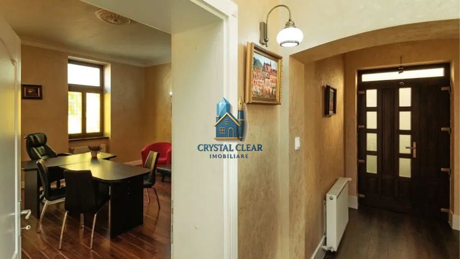 Casă pe 3 nivele, cu 13 camere-zonă centrală, str. Mihail Kogălniceanu - Poză 7