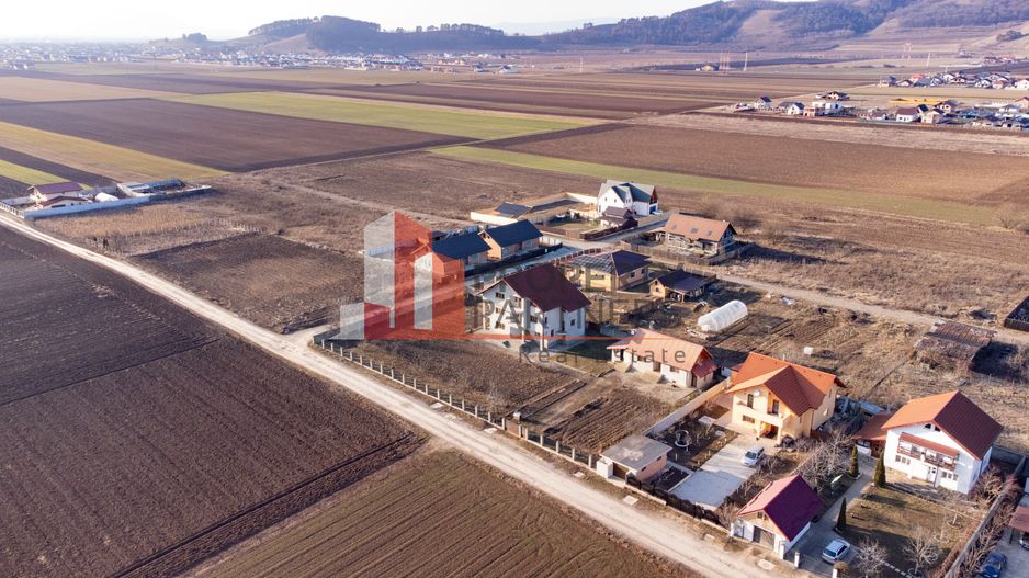 Casa cu teren 1500 mp in Harman - Poză 23