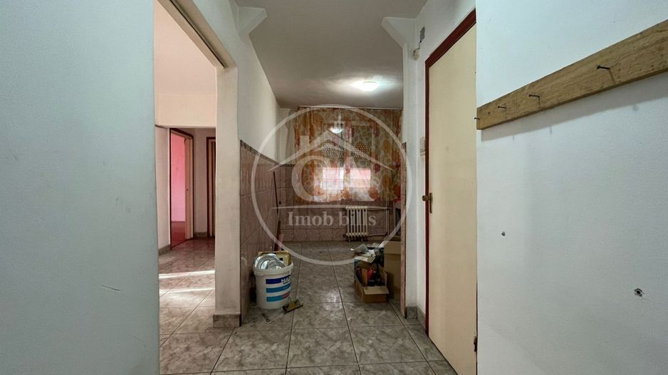 Apartament de vânzare cu 3 camere în zona Nufarul, Oradea - Poză 10