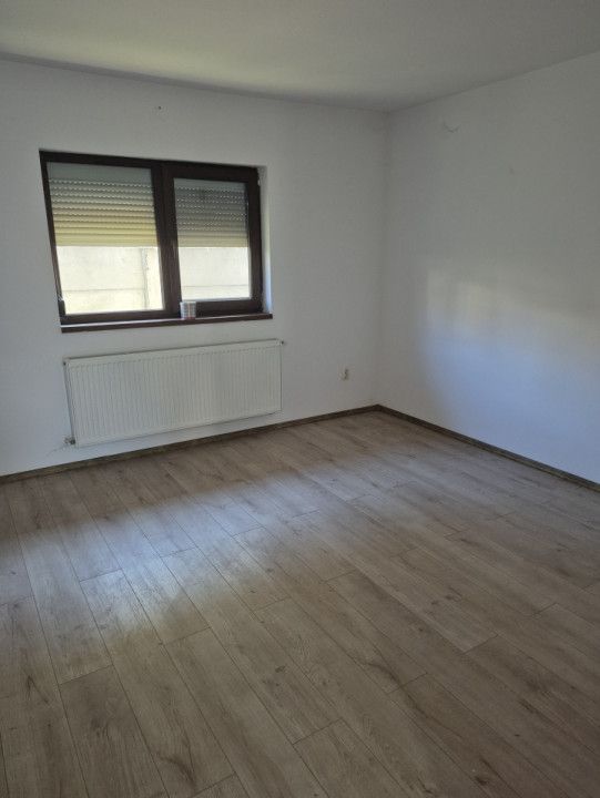 Casa individuala parter, Domnesti, zona Craitei-Foisorului. Investitie buna. - Poză 16