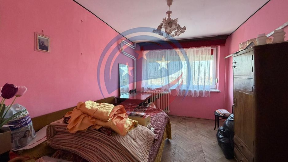 APARTAMENT 3 CAMERE VALEA ROSIE - Poză 3