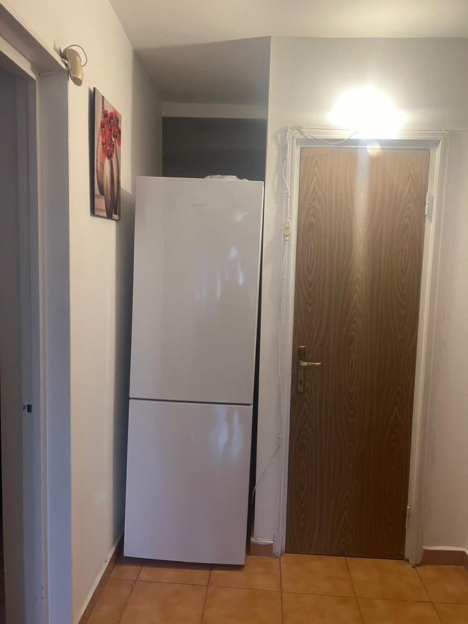 De vanzare apartament 3 camere Drumul Taberei - Poză 12