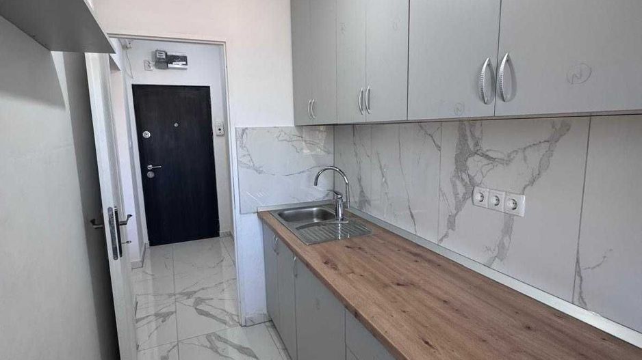 BRASADAS vinde ap 2 cam etaj 3/4 in Carpati 1. - Poză 1