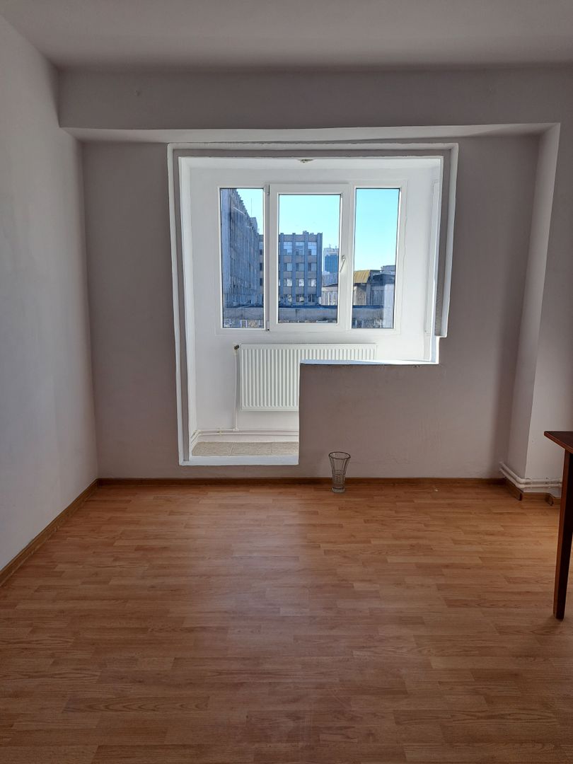 Apartament 4 cam dec Port, et 4/5,St 100mp,3 balcoane - Poză 5
