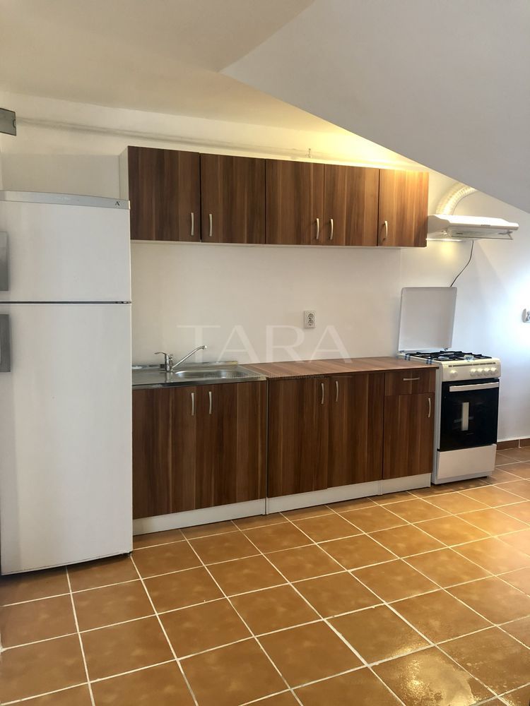 Apartament modern la mansardă în Florești, aproape de Cluj. - Poză 1