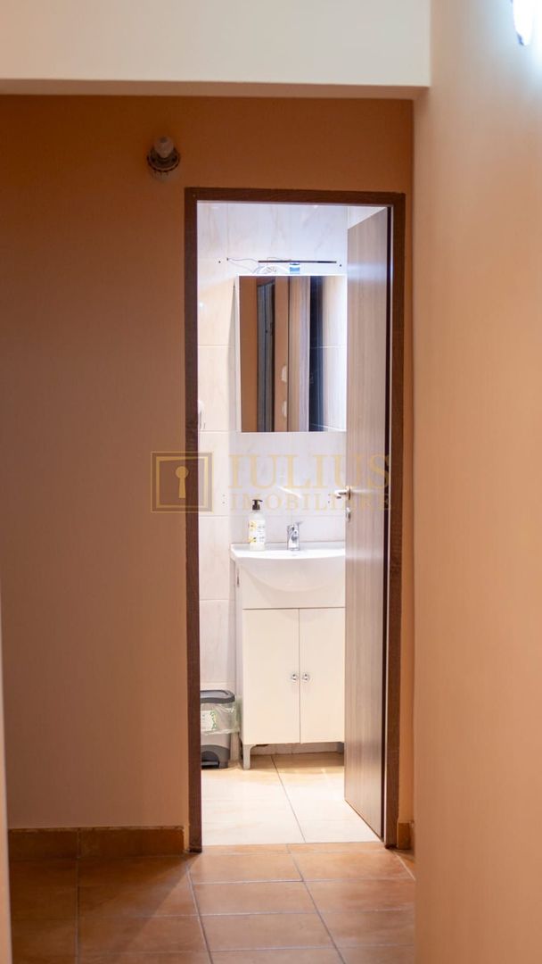 Apartament 4 camere+2 bai foarte aproapte de Spitalul Judetean - Poză 14