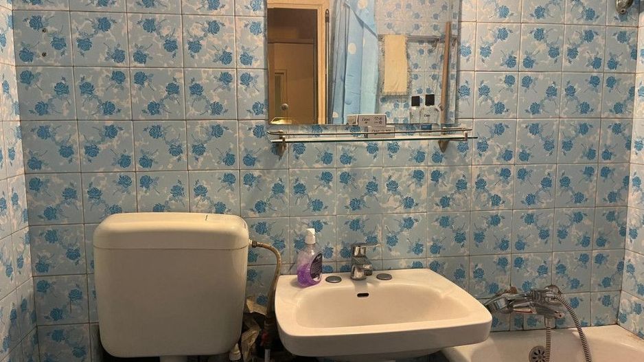 4 camere, 2 bai, et 2/4 de renovat Izvorul Muresului - Poză 6