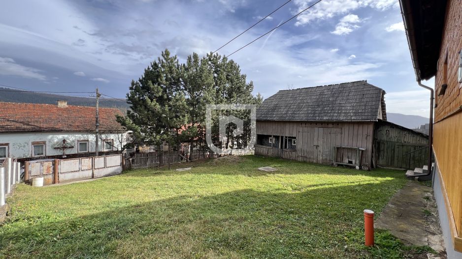 Casa din barne cu 3 dormitoare si pardoseala Gura Humorului - Poză 19