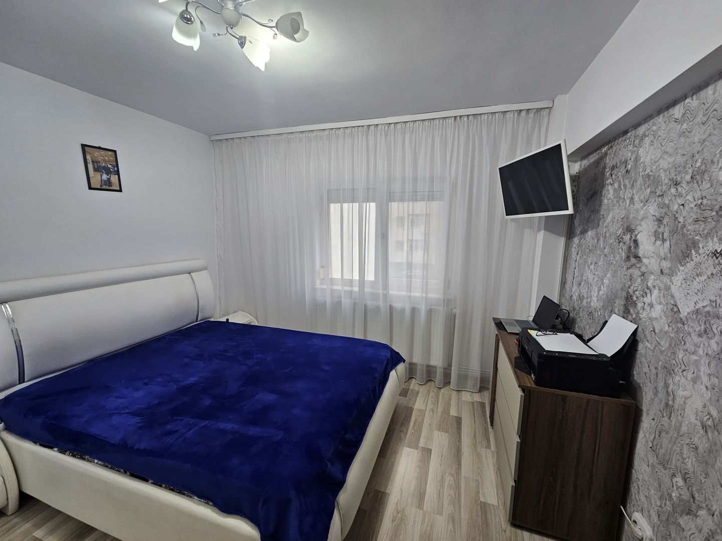 Apartament deosebit 3 camere – lux, complet mobilat, zonă excelentă - Poză 16