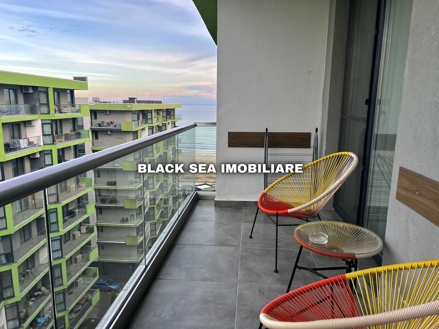 Apartament modern 2 camere in Alezzi Beach Resort Fitness & Spa - Poză 9