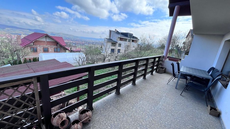 Casa de vanzare in Micesti pe 2 nivele si demisol cu garaj - Poză 13