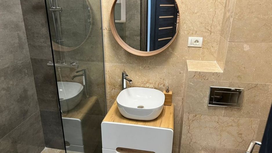 AP. 2 CAMERE STRAULESTI, CURTE 55 MP, INCALZIRE PARDOSEALA, PARCARE - Poză 6