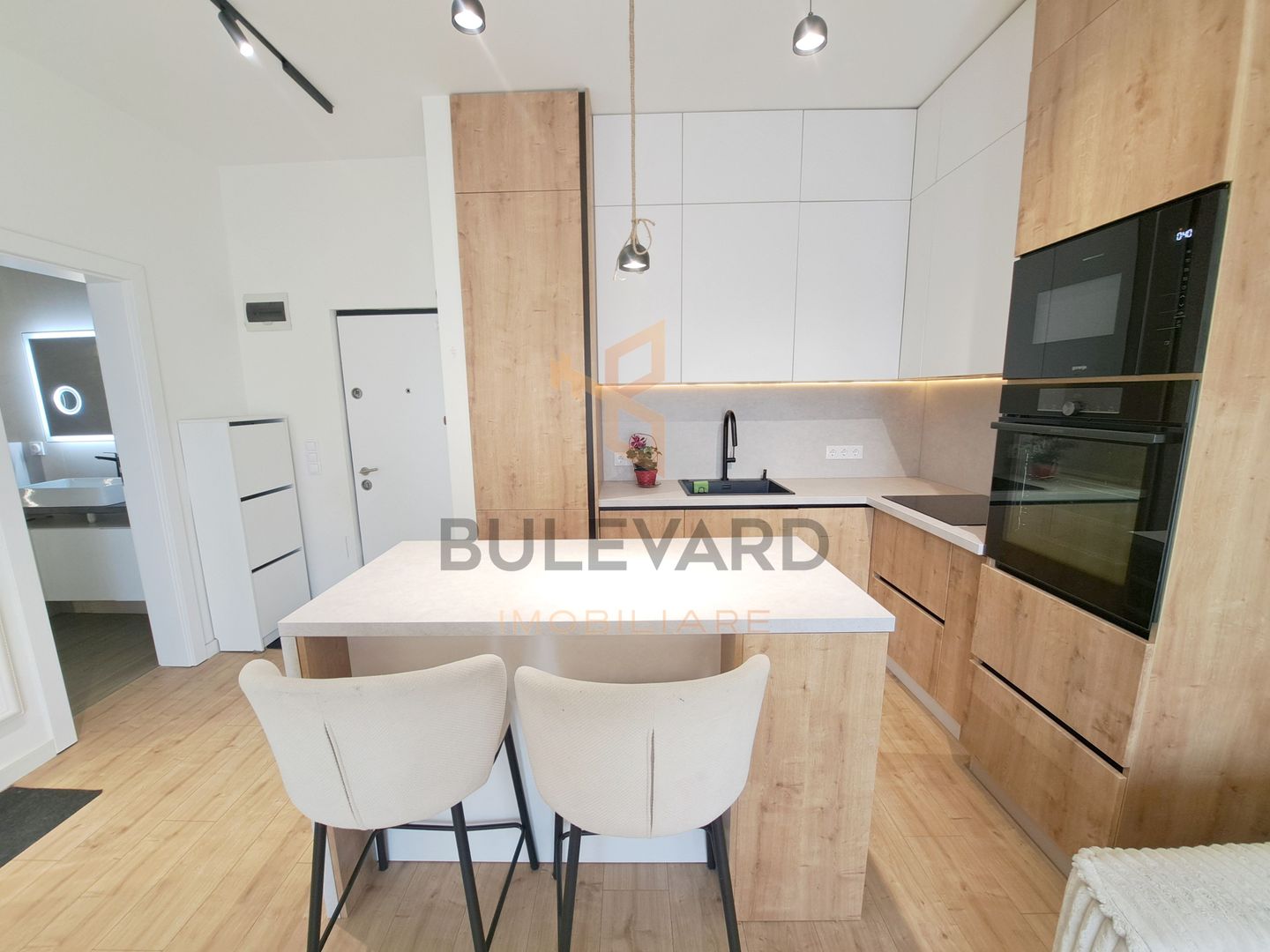 Apartament ultrafinisat la casa + curte, parcare, zona Gruia - stadion CFR - Poză 3