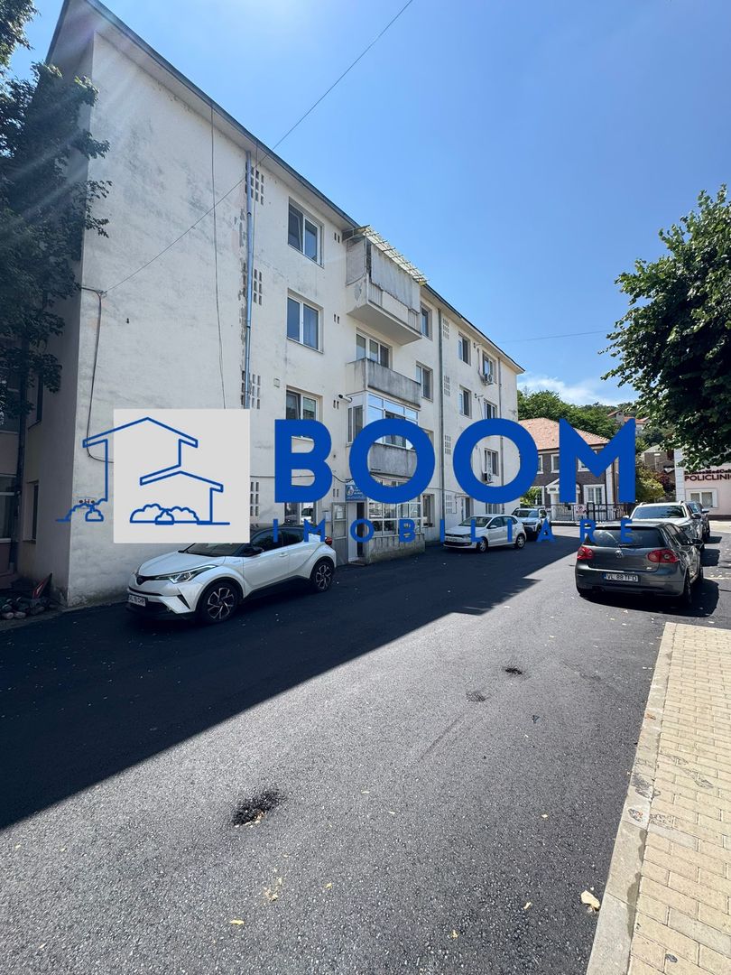 Apartament 3 Camere | Zona Ultracentrala | Etaj 1 - De RENOVAT - Poză 3