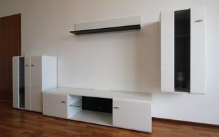 Aradului; decomandat, bucatarie inchisa. Parcare privata inclusa. - Poză 5