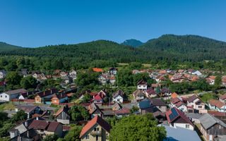 Casa 3 camere 80 mp, renovata parțial, teren generos, Sacele/Brașov - Poză 6
