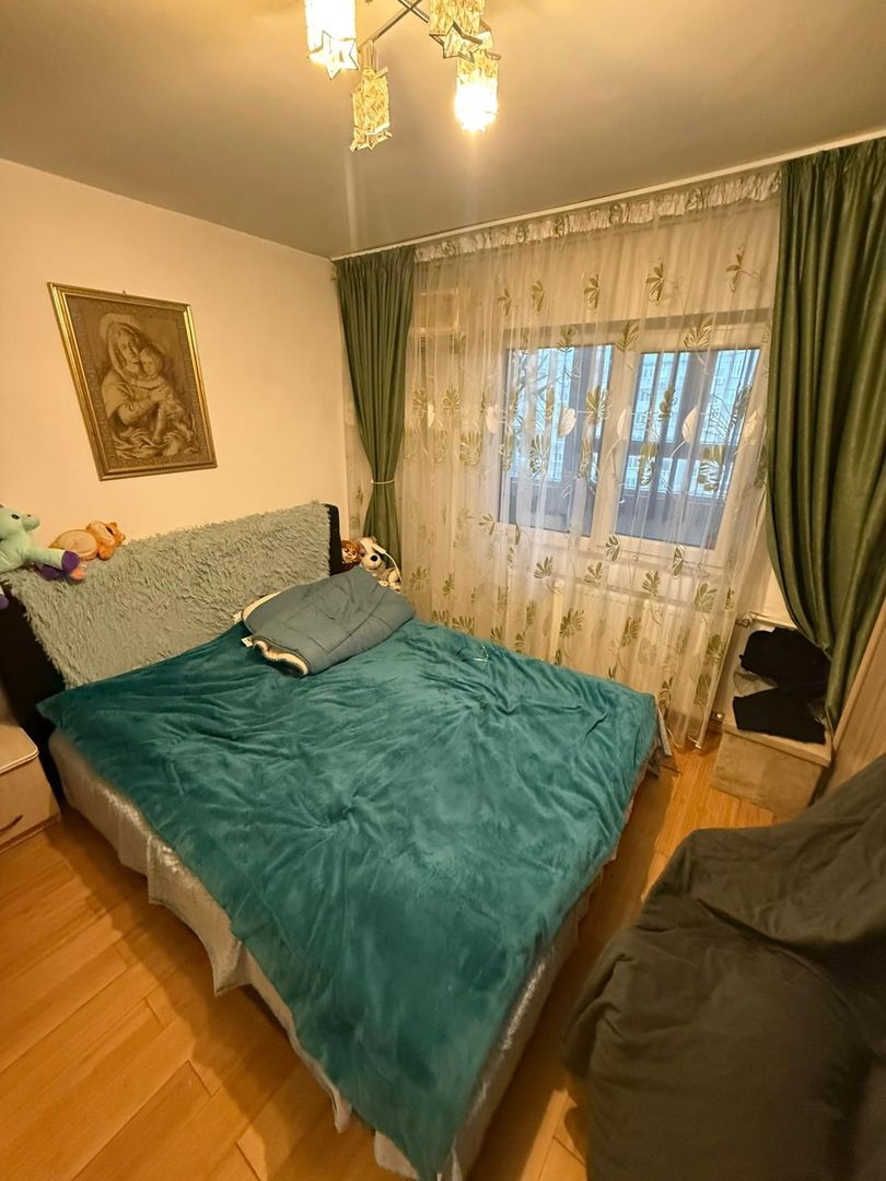 3 camere decomandat Metrou Crângași + Parcare - Poză 2