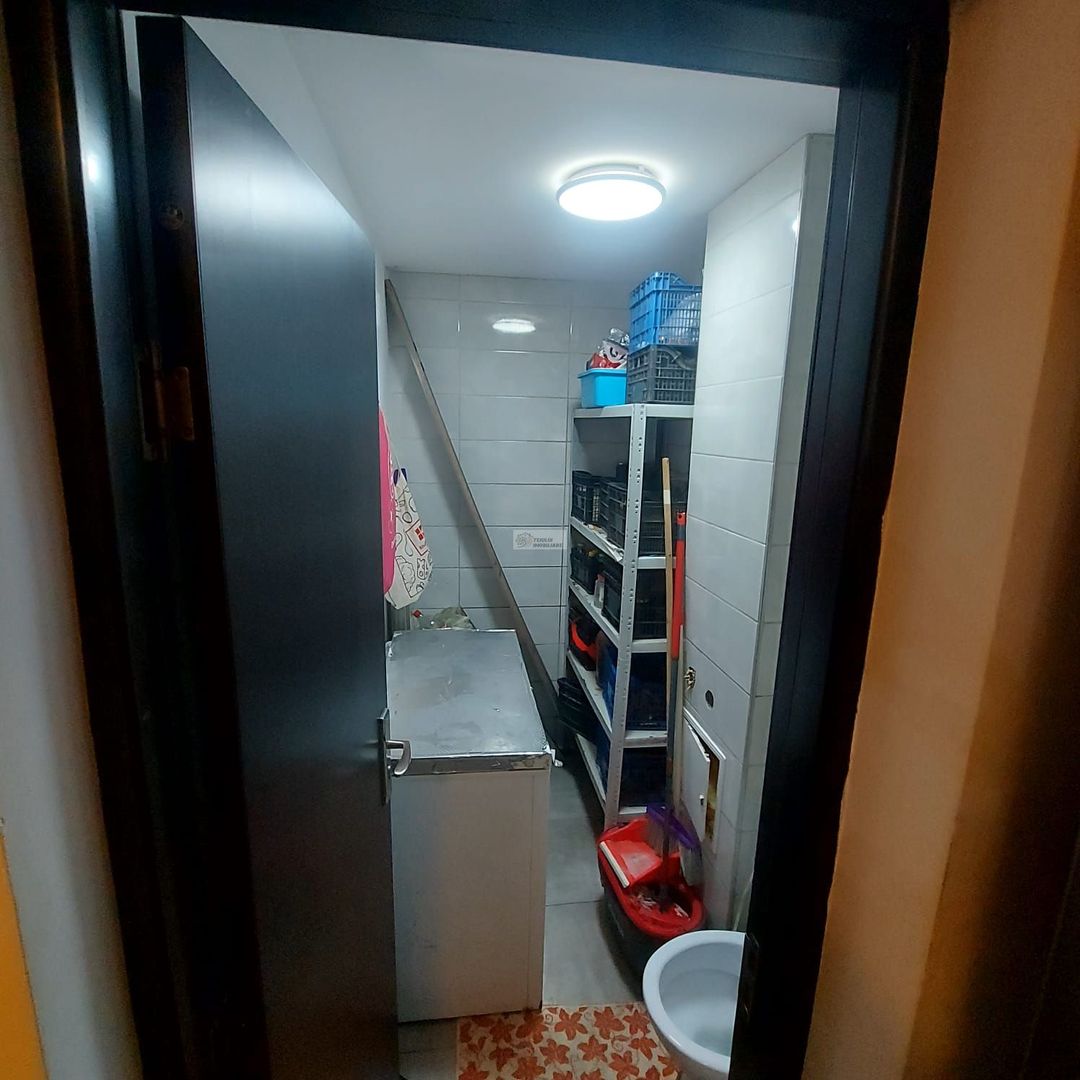 Se vinde apartament 3 camere/ultracentral/Focsani/parter - Poză 7