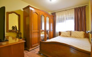 De Vanzare Apartament 3 Camere Nua | Decomandat | .....mp Util Etaj 1 - Poză 4