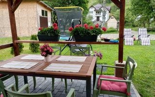 Casă de poveste în Moieciu de Sus - Poză 3