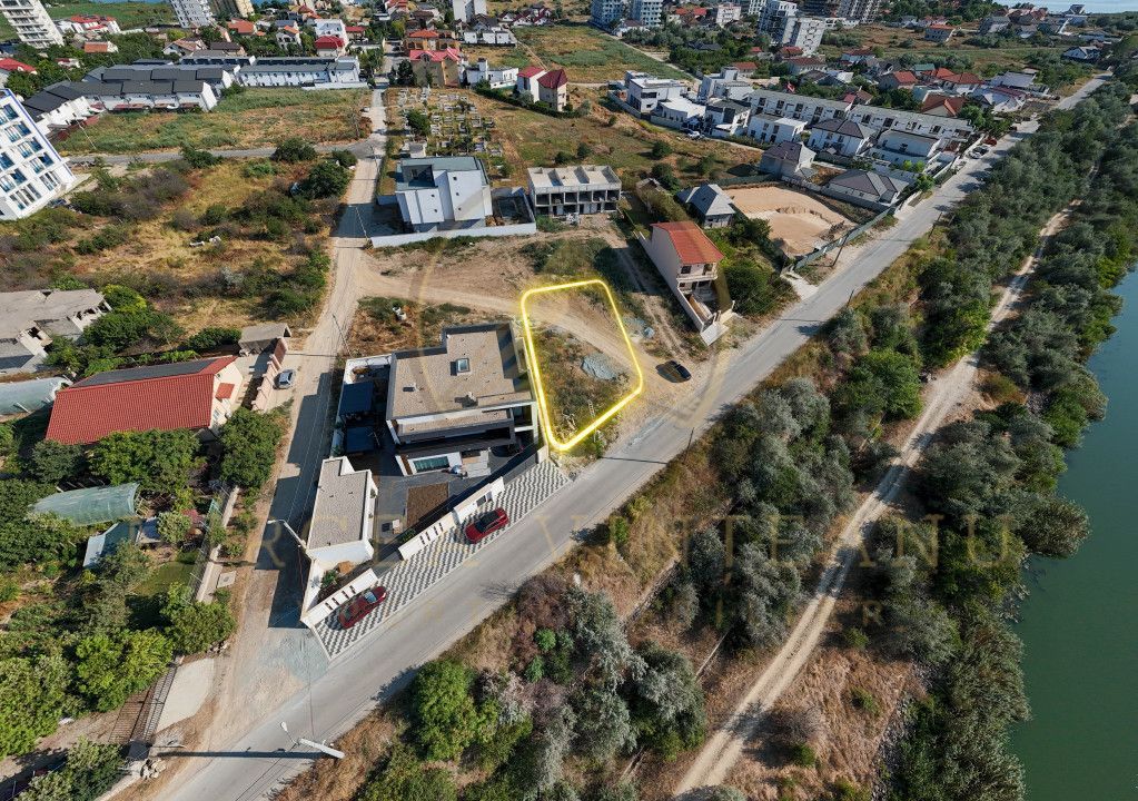 Mamaia Nord - Teren intravilan in suprafata 450 mp pe malul canalului - Poză 3