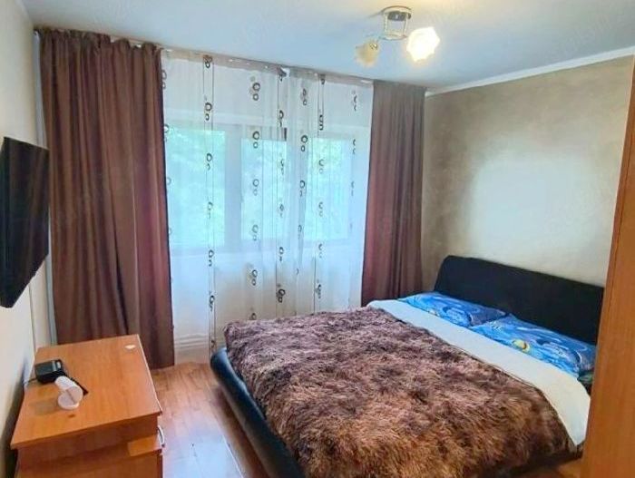 De inchiriat apartament 3 camere Micro 16, 450 euro - Poză 5