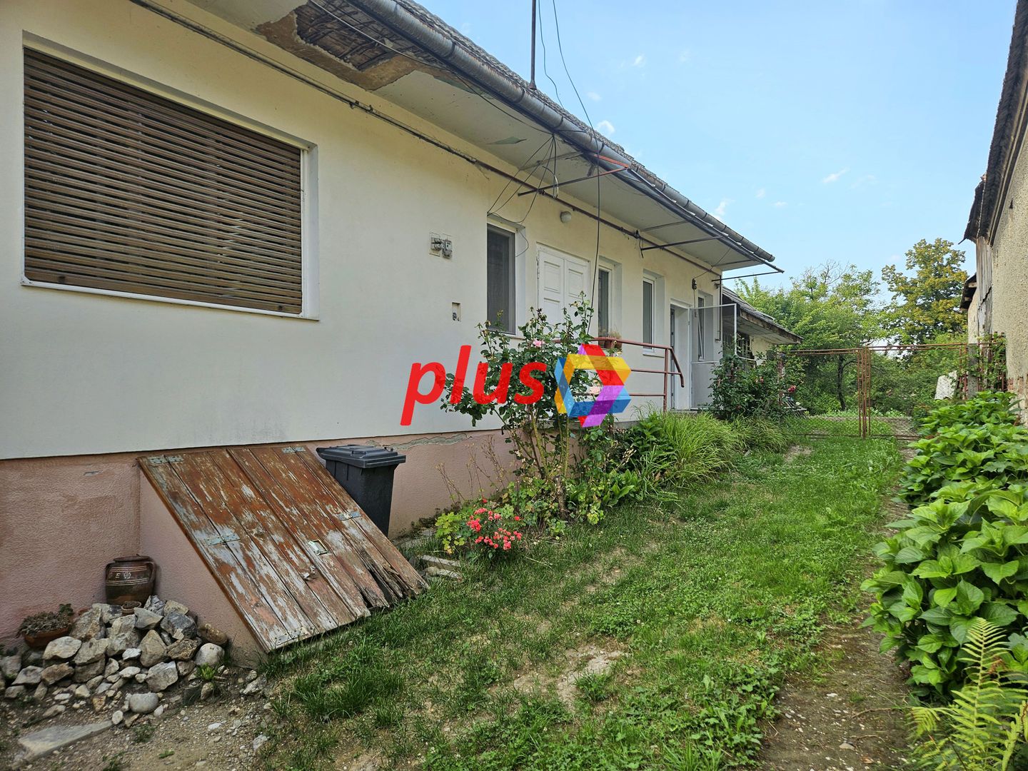 Casa individuala Sacele, 67 mp + 40 mp garaj + 515 mp curte - Poză 1