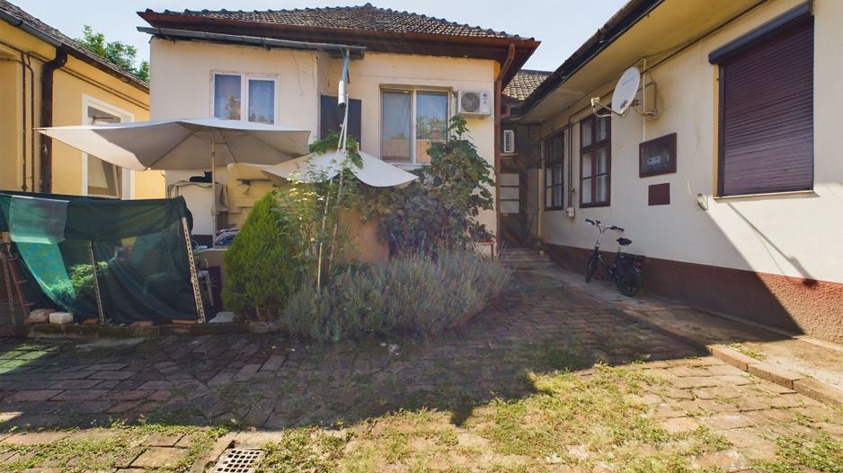 Apartament semicentral cu 2 camere - Poză 17