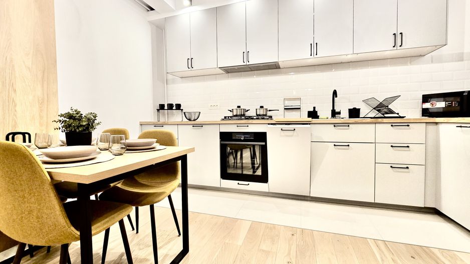 Apartament vibrant și primitor, prima închiriere, în Monarch Residence - Poză 4