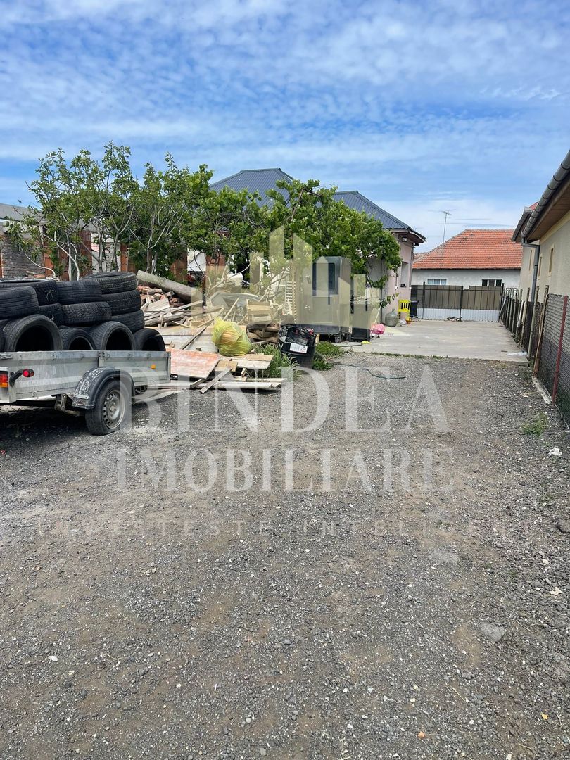 Casa individuala cu acces auto si hala- teren 1120mp - Poză 2