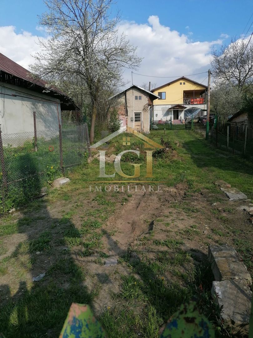 Teren intravilan.Suprafata 1200 mp.Localitatea Moreni.Str. Eroilor  16 - Poză 2