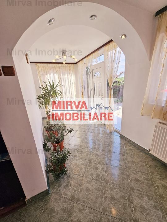 Vanzare vila 6 camere + spatiu comercial, mobilata si utilata, in Blejoi - Poză 9
