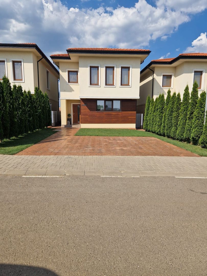 Casa de vânzare ESQ3 - Poză 1